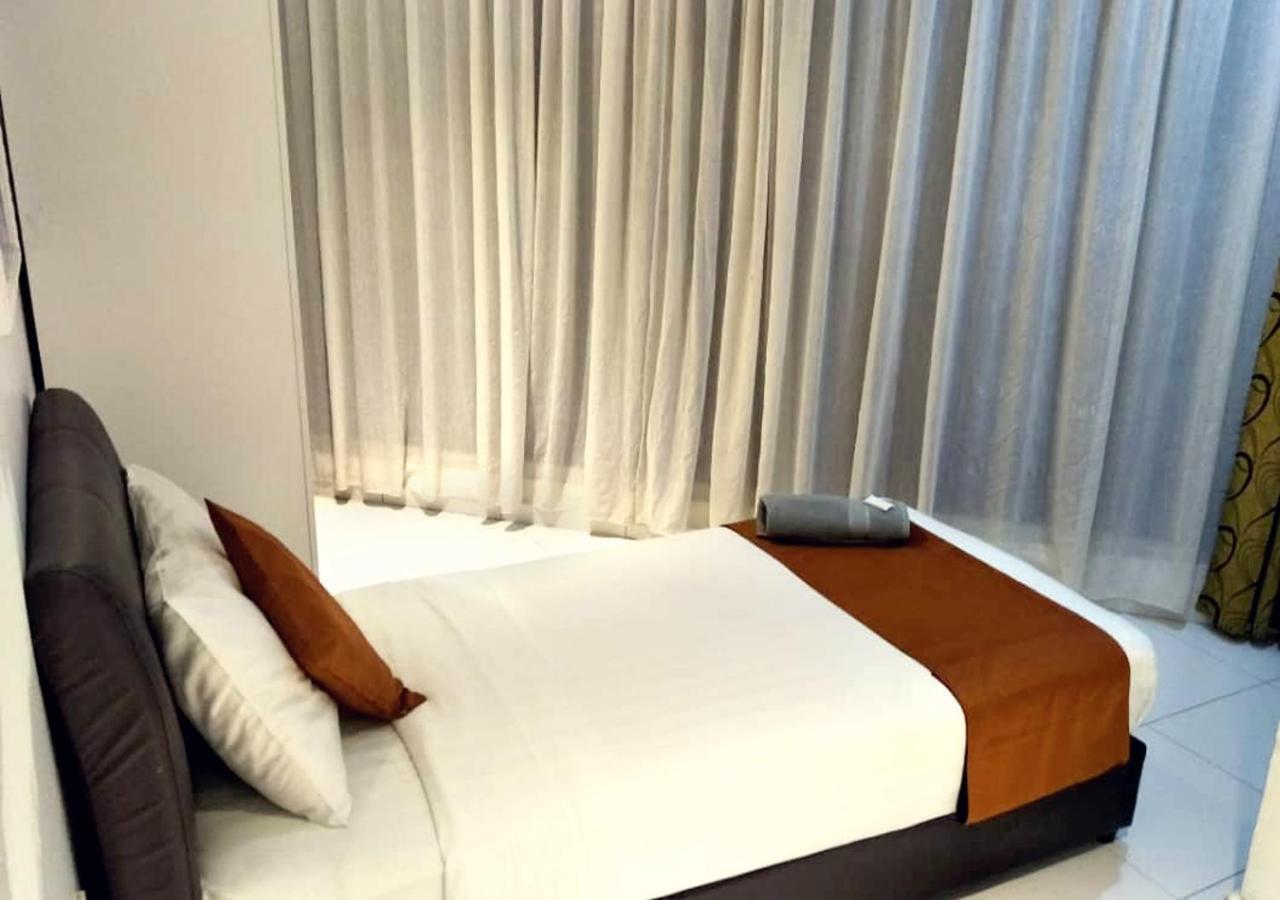 Hotel Ec Double Star Klia 1-Klia 2 Sepang Esterno foto