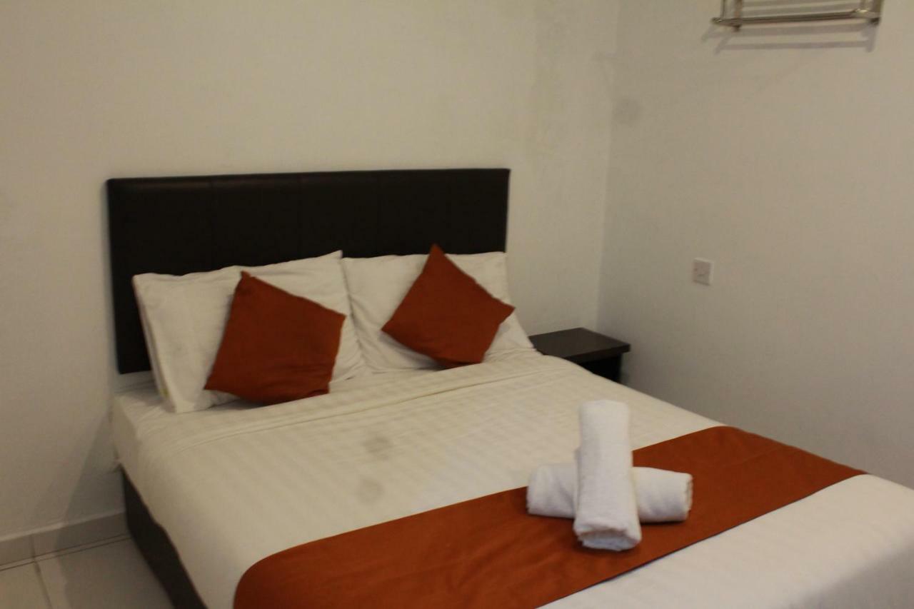 Hotel Ec Double Star Klia 1-Klia 2 Sepang Esterno foto